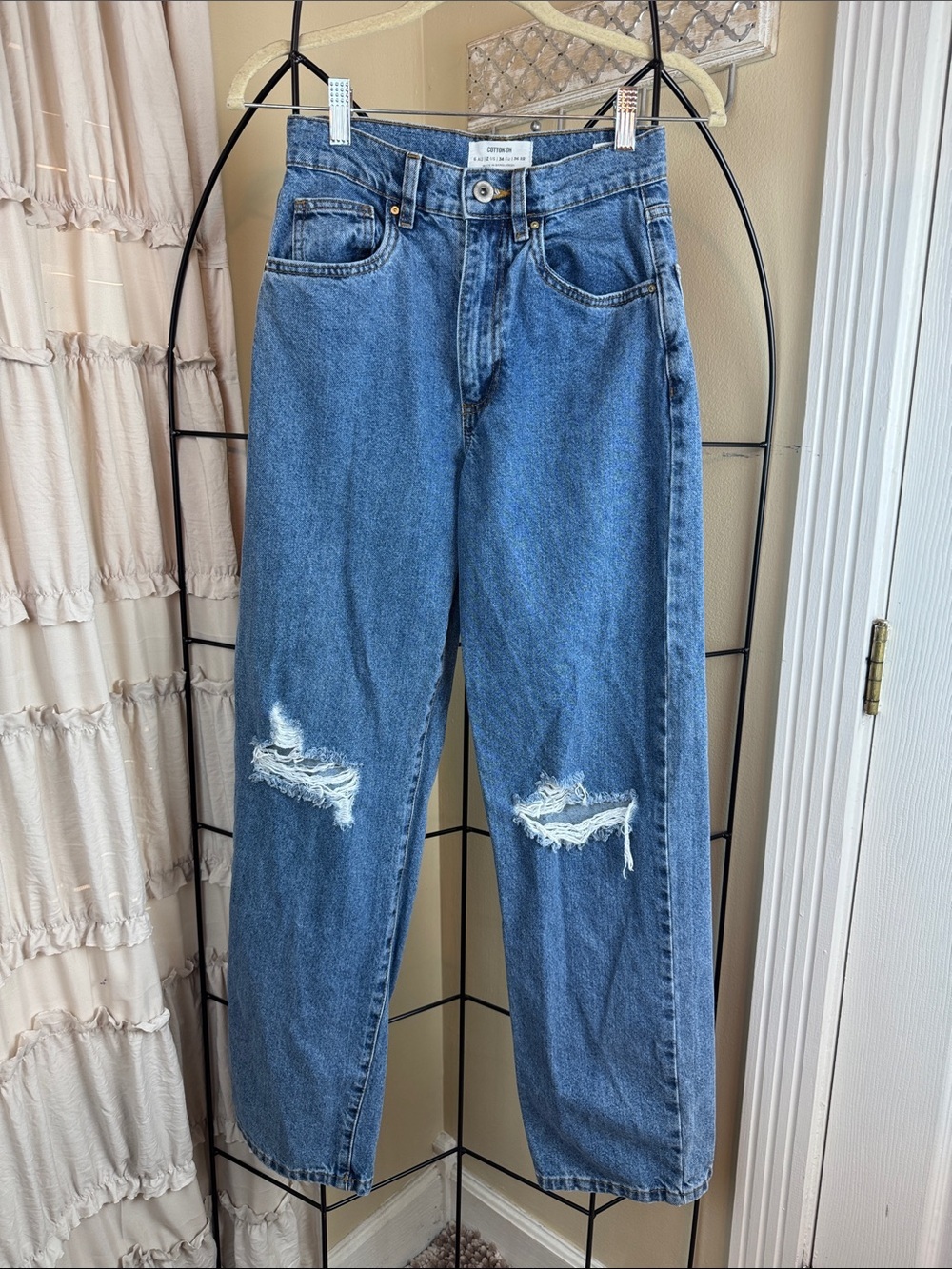 Cotton On High Rise Loose Straight Jeans Distressed Knees Size 2 EUC